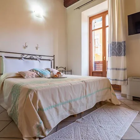 Le Rondini Apartment