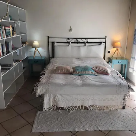 Le Rondini Apartment *