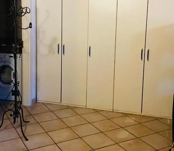 Апартаменты Le Rondini Кальяри