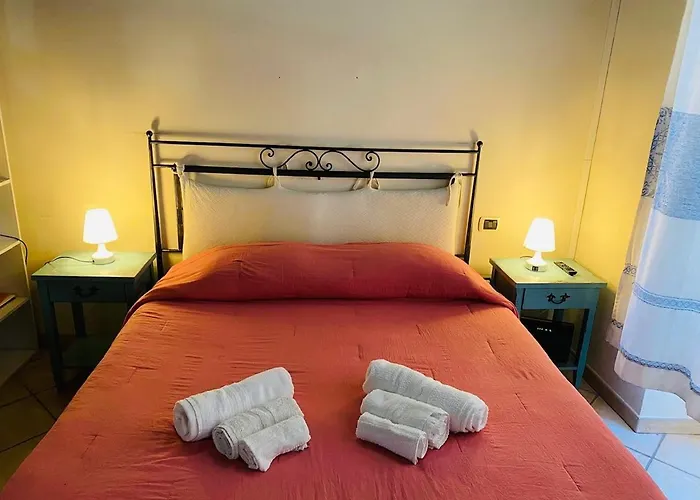 Le Rondini Апартаменты Кальяри