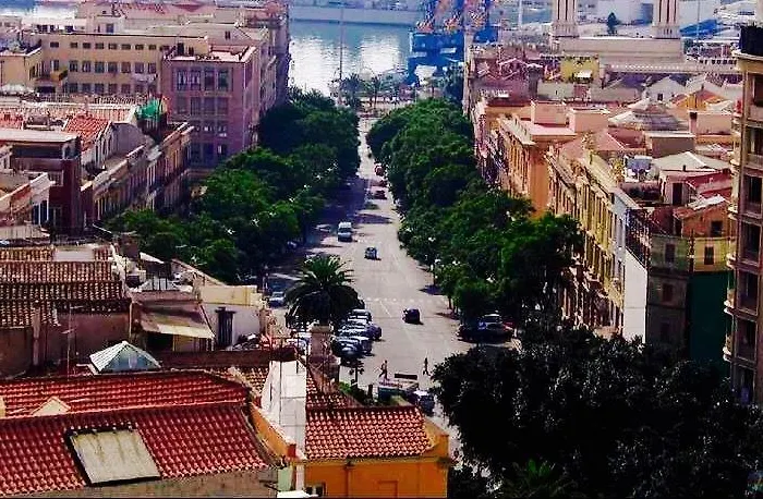 Le Rondini Апартаменты Кальяри