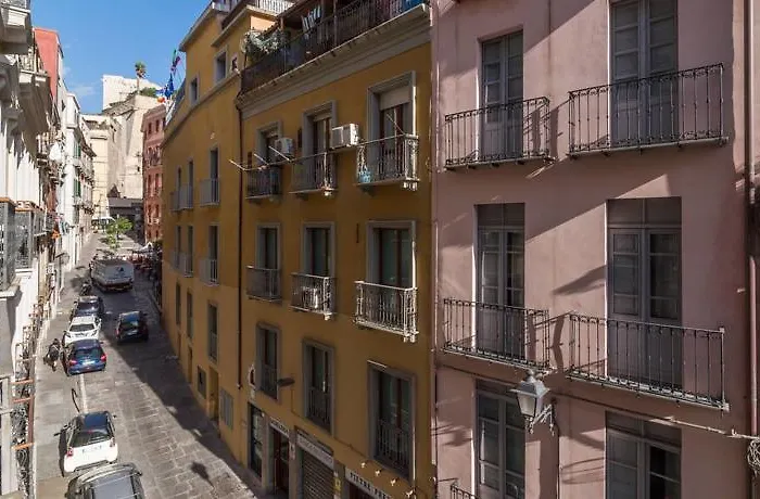 Le Rondini Апартаменты Кальяри